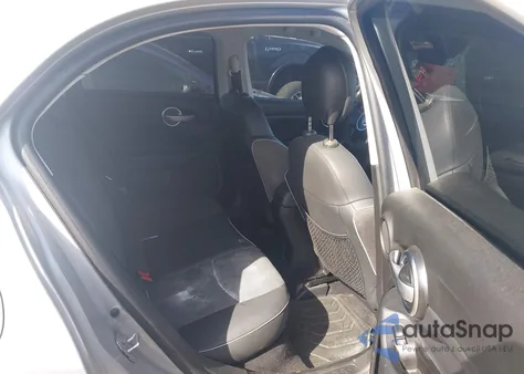 2016 Fiat 500X Trekking z USA, uszkodzony, nr VIN ZFBCFYCT8GP355373